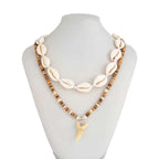 Lote de 2 collares bohemios de conchas y colgante de diente de tiburón blanco