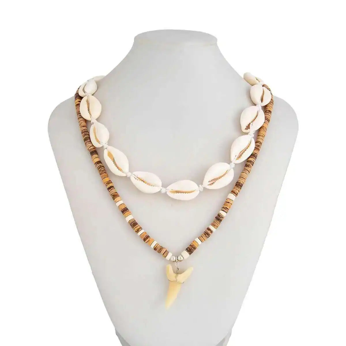 Lote de 2 collares bohemios de conchas y colgante de diente de tiburón blanco