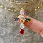 Collar colorido con colgante en forma de cruz con strass 