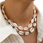 Collar con concha cauri blanco blanco