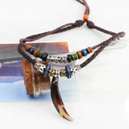 Collar doble con colgante de diente de tiburón