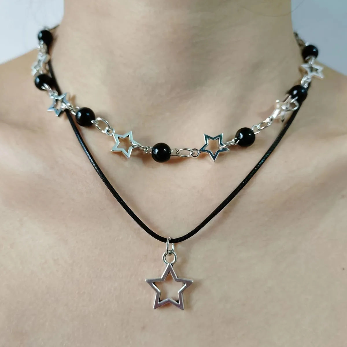 Collar de Doble Vuelta con Colgante de Estrella