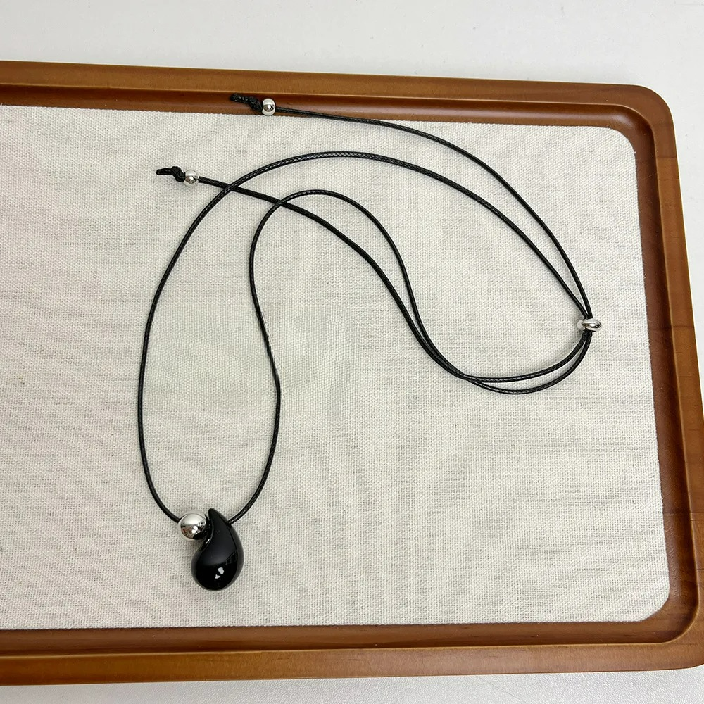Collar de Cordón Colgante Gota de Agua negra