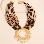 Collar de Tela con Colgante Bohemio Chic leopardo