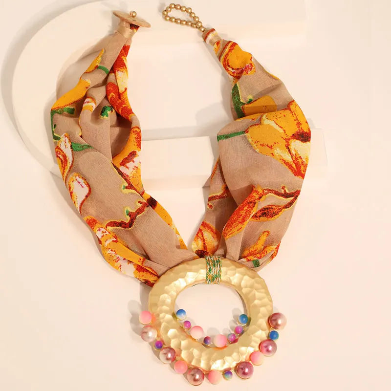 Collar de Tela con Colgante Bohemio Chic naranja