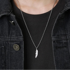 Collar y colgante de pluma discreto para hombre