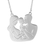 Collar y su colgante "Mamá, papá y bebé"