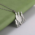 Collar y su colgante "Mamá, papá, hijo e hija"