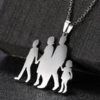Collar y su colgante "Mamá, papá, hijo e hija"