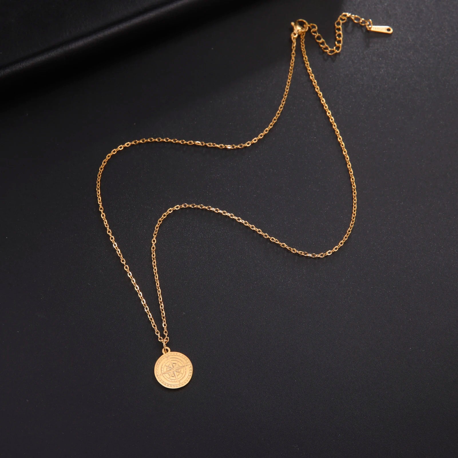 Collar Mujer Colgante Brújula Rosa de los Vientos Cardinal oro