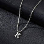 Collar para hombre con colgante inicial k