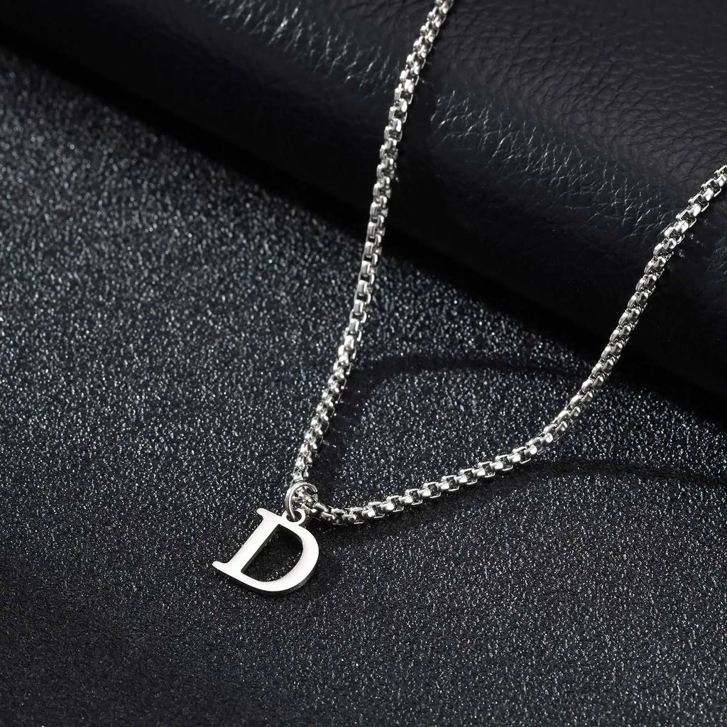 Collar para hombre con colgante inicial d