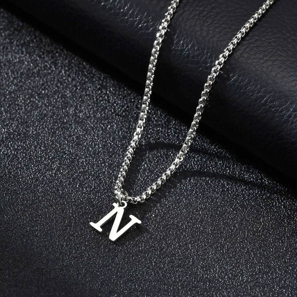 Collar para hombre con colgante inicial n