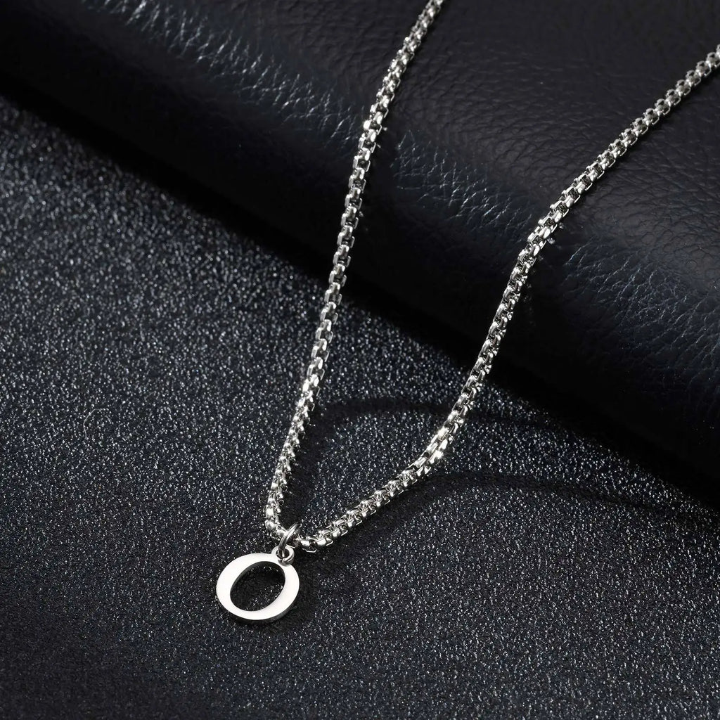 Collar para hombre con colgante inicial o