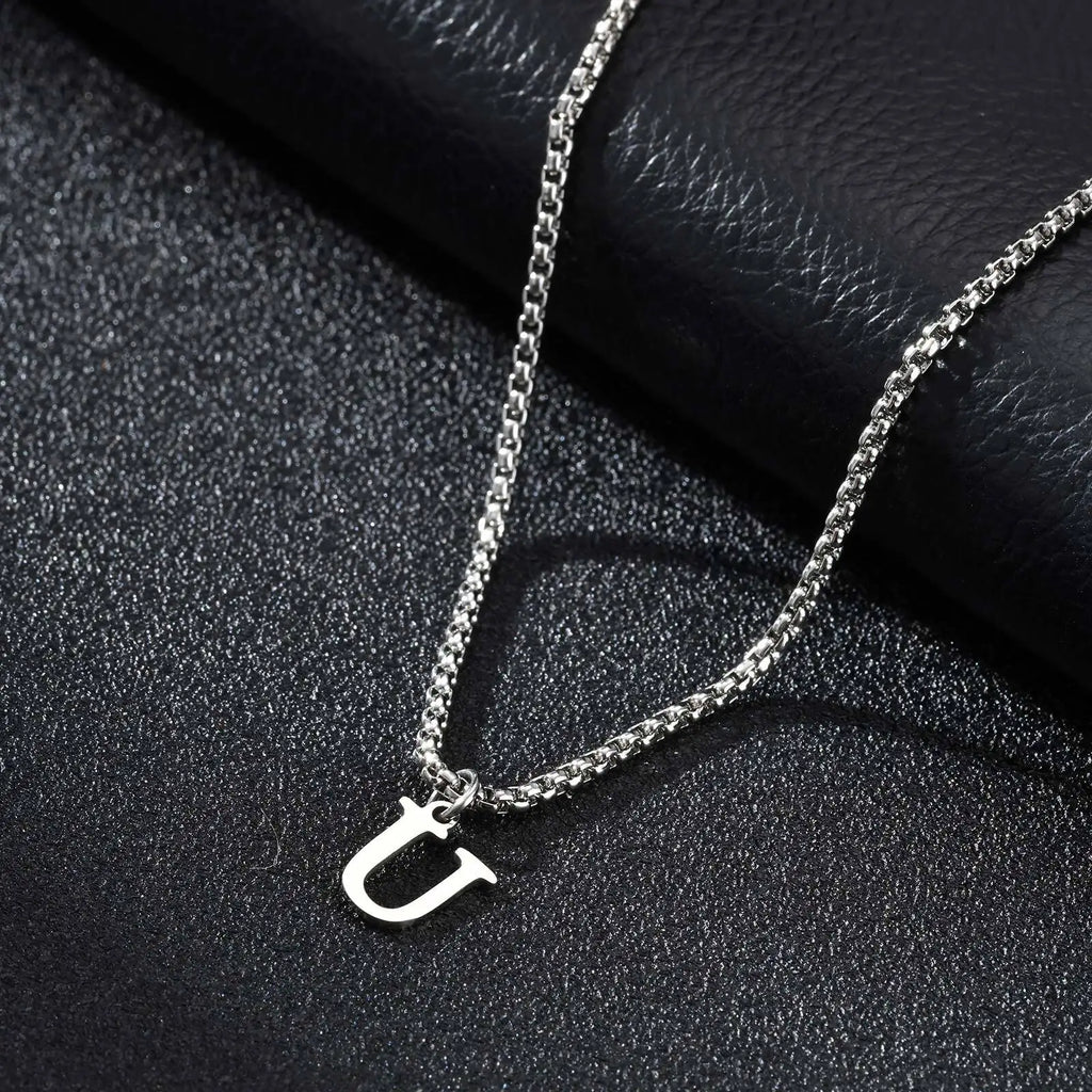 Collar para hombre con colgante inicial u