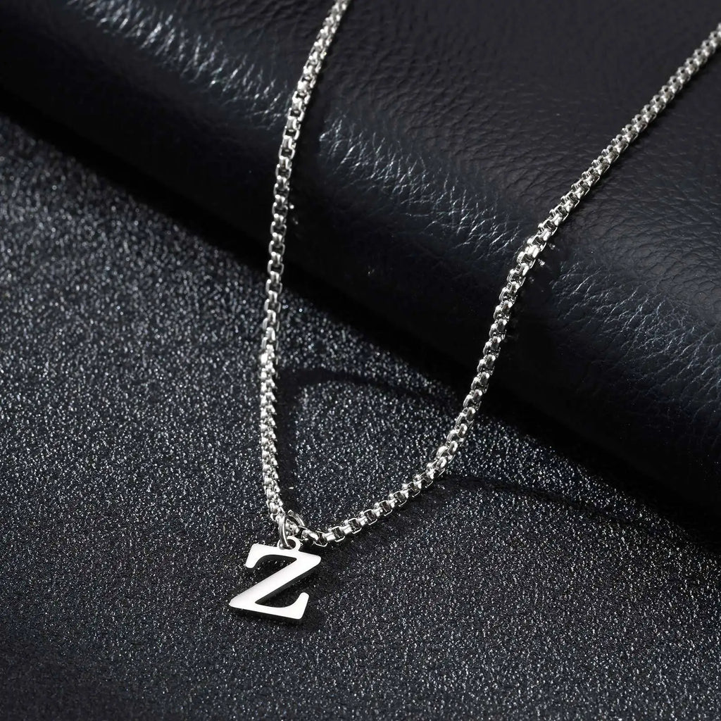 Collar para hombre con colgante inicial z