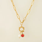 Collar de eslabones con colgante de perla y piedra de nacimiento de enero