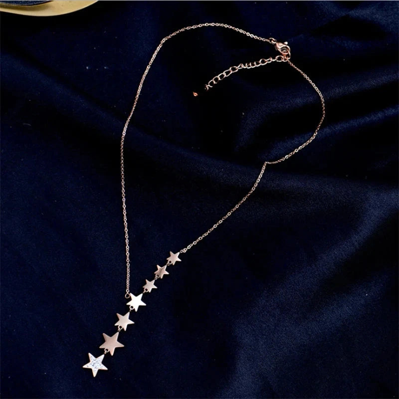 Collar Colgante de Estrellas Múltiples