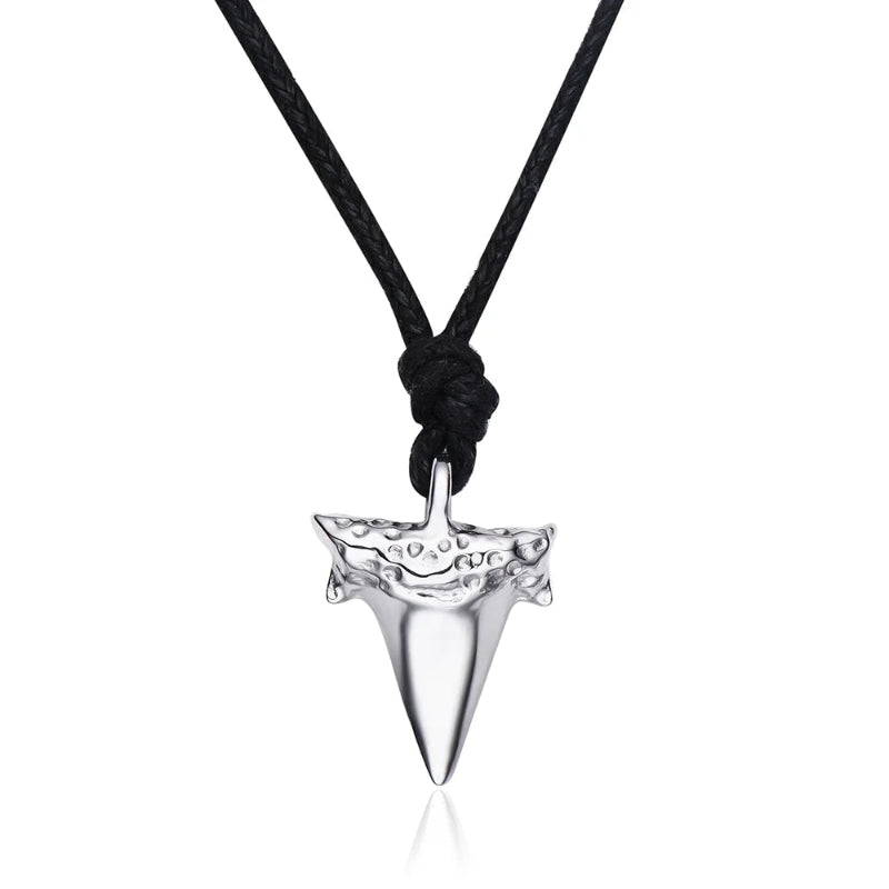 Collar Colgante Diente de Tiburón para Hombre plata