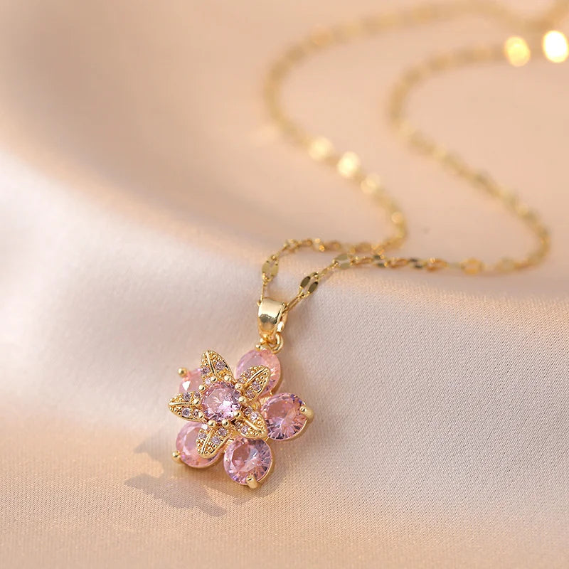 Collar Colgante Flor Colorida en Circón rosa