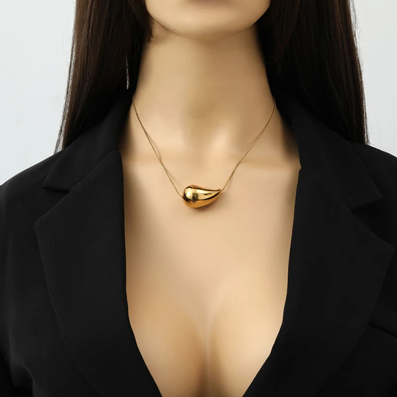 Collar Colgante Gota de Agua oro estilo 2