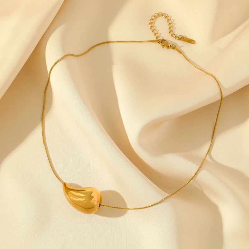 Collar Colgante Gota de Agua oro estilo 2