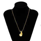 Collar Colgante Gota de Agua Asimétrica oro