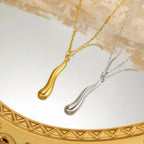 Collar Colgante Gota de Agua Asimétrica oro