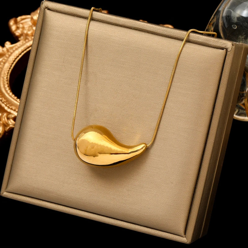 Collar Colgante Gota de Agua oro estilo 2
