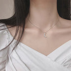Collar Colgante Luna en Circonio para Mujer plata