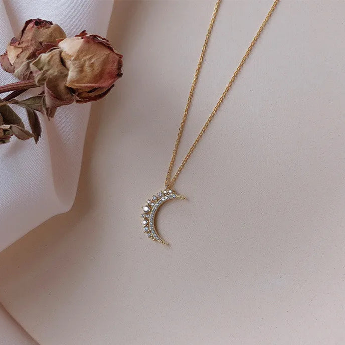 Collar Colgante Luna en Circonio para Mujer oro