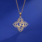 Collar Colgante Om Budismo oro
