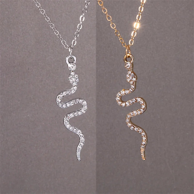 Collar Colgante Serpiente con Circonitas 