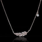 Collar de pluma brillante para mujer
