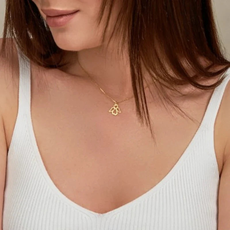 Collar para mujer con colgante de alas de ángel dorado