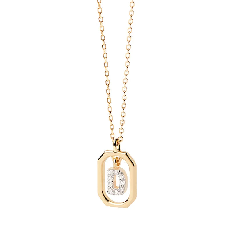 Collar de mujer con colgante hexagonal con inicial d