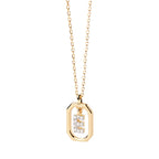 Collar de mujer con colgante hexagonal con inicial e