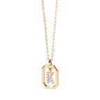 Collar de mujer con colgante hexagonal con inicial k