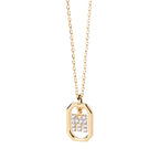 Collar de mujer con colgante hexagonal con inicial m