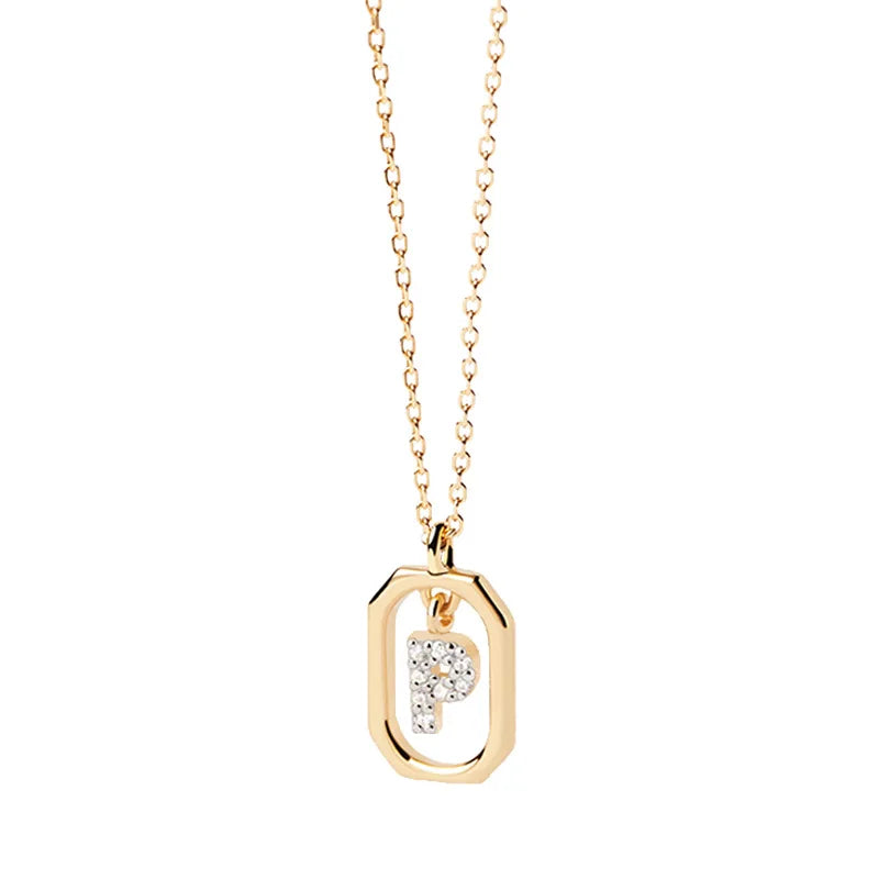 Collar de mujer con colgante hexagonal con inicial p