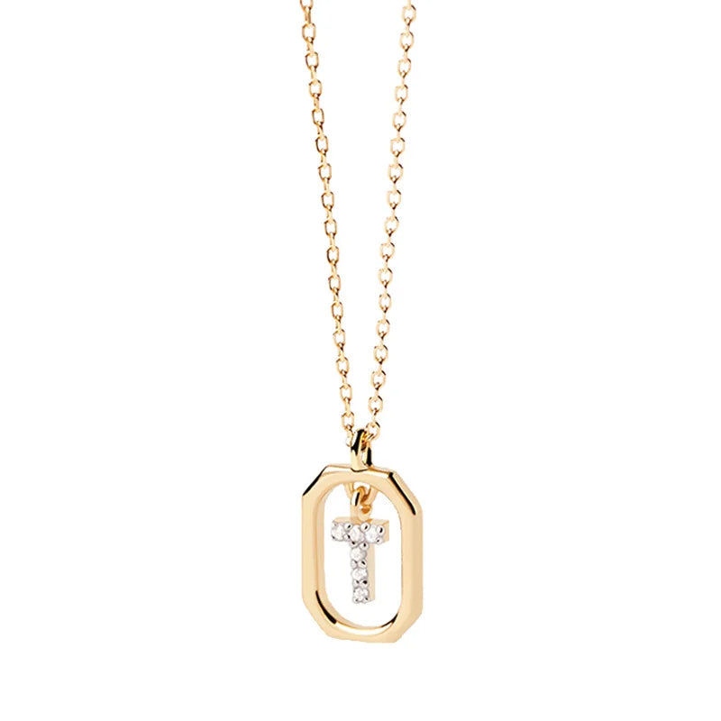 Collar de mujer con colgante hexagonal con inicial t