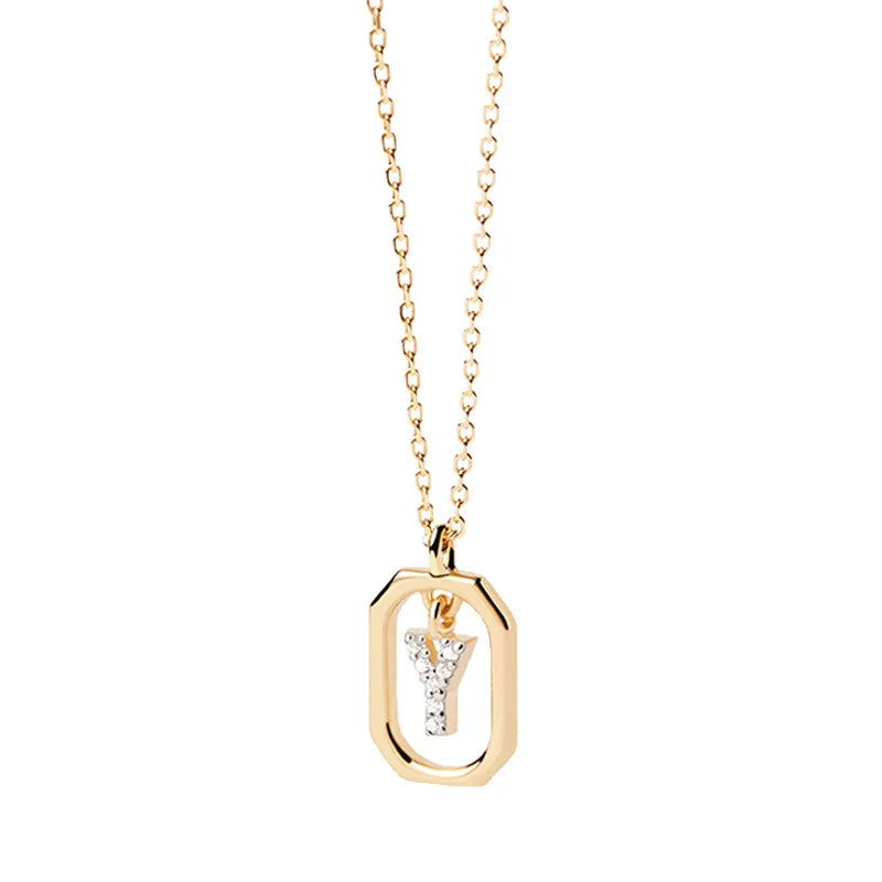 Collar de mujer con colgante hexagonal con inicial y