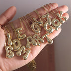 Collar de mujer con colgante de inicial d