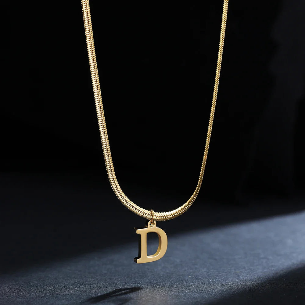 Collar tipo gargantilla para mujer con colgante inicial d