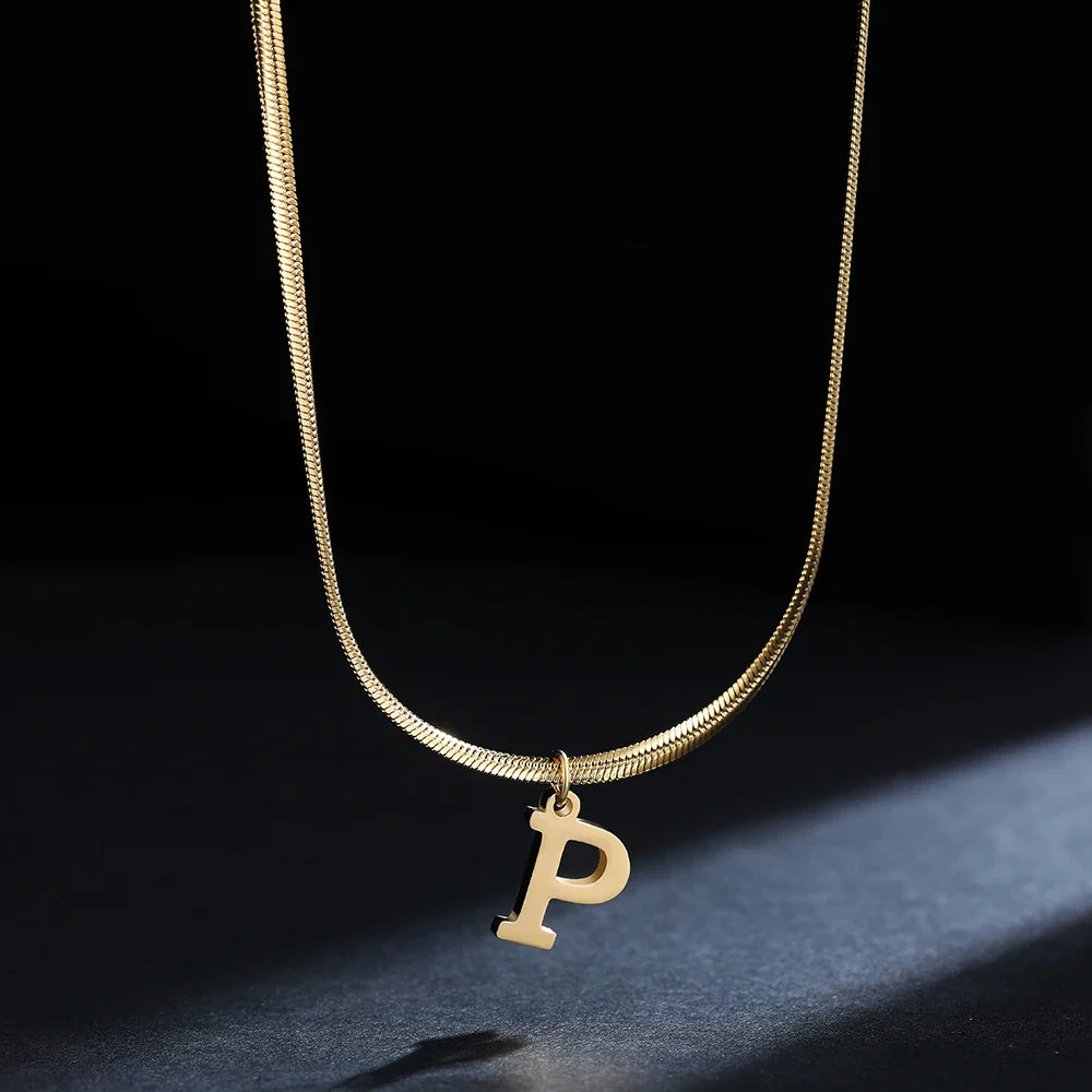 Collar tipo gargantilla para mujer con colgante inicial p