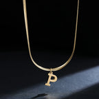 Collar tipo gargantilla para mujer con colgante inicial p