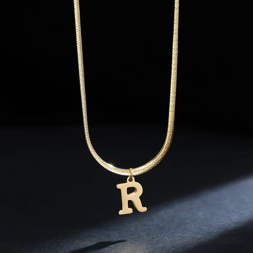 Collar tipo gargantilla para mujer con colgante inicial r