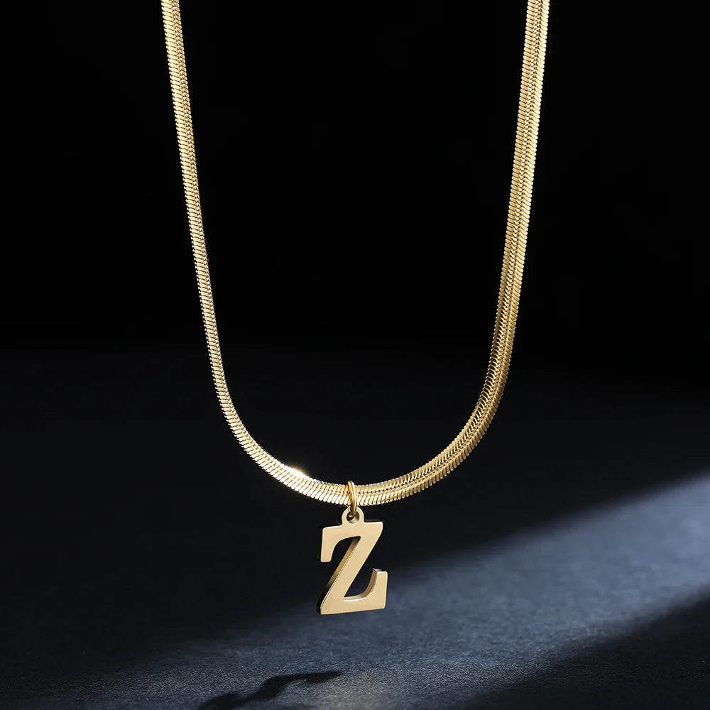 Collar tipo gargantilla para mujer con colgante inicial z