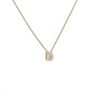 Collar gargantilla para mujer con colgante minimalista inicial d