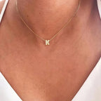 Collar gargantilla para mujer con colgante minimalista inicial k